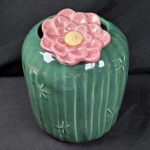 Vintage 7in Cactus Floral Treasure Craft Ceramic Utensil Holder Display Chipped